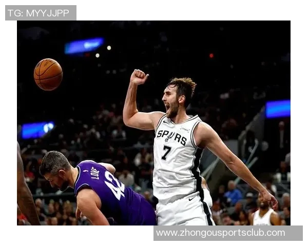 文班亚马谈出手选择与防守关系强调多样化惩罚对手的能力 文班亚马谈出手选择与防守关系强调多样化惩罚对手的能力